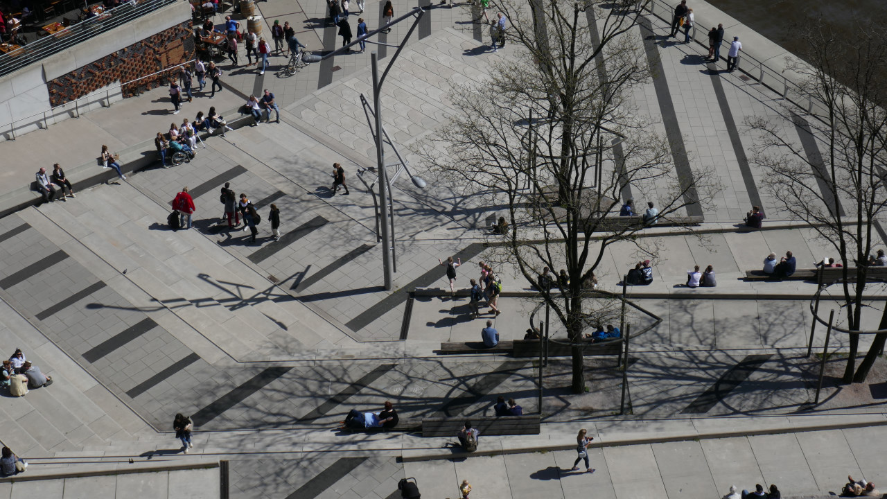 Parvis